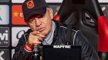 GRAF4496. PALMA DE MALLORCA, 28/11/2023.- El técnico del Mallorca, el mexicano Javier Aguirre, ofrece una rueda de prensa el día previo a su encuentro ante el Cádiz, este martes en Palma de Mallorca. EFE/ Cati Cladera