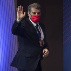 Laporta y Alaba: "Conocemos la situación de algunos jugadores..."