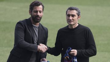 Quique y Valverde volvieron a escenificar su excelente relaci&oacute;n con la fotograf&iacute;a de entrenadores, ayer, en Cornell&agrave;-El Prat.