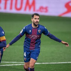 Insua encabeza la operación salida del Huesca