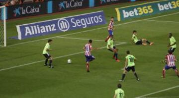 Diego Costa marca el 1-0.