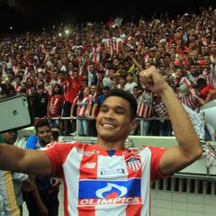 Teo se ilusiona con volver a Junior y hacer dupla con Bacca