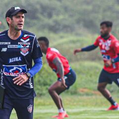 Arturo Reyes: "Es el momento de dar una mano al Junior"