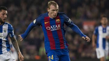 Jérémy Mathieu tiene muchos números para entrar en la operación salida.