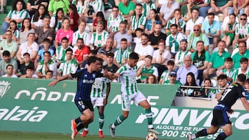 El C¨®rdoba sufre pero se mete en la final