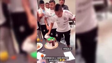 ¡Ahh que llevados! El pastelazo monumental al 'Piojo' Alvarado por su cumpleaños