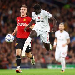 Davinson, a un selecto grupo tras su actuación en Old Trafford