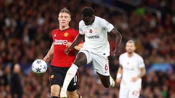 Dos asistencias de Davinson Sánchez en triunfo de Galatasaray ante Manchester United.