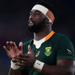 Kolisi, de la pobreza a liderar a Sudáfrica en la final del Mundial