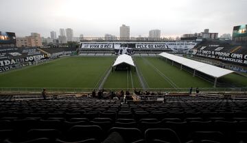 El estadio Vila Belmiro situado en la ciudad de Santos ser¨¢ el emplazamiento donde se le dar¨¢ el ¨²ltimo adi¨®s a Pel¨¦.