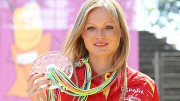 Julia Takacs huye de un hombre que le "insinu¨®" que se subiera a su coche mientras se entrenaba