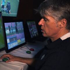 Collina dimite como responsable del arbitraje de la UEFA, lo reemplaza Rosetti