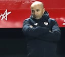 Las divertidas poleras de Sampaoli que causan furor en Sevilla