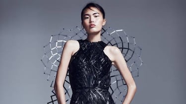 Ropa eléctrica inteligente, el futuro de la moda en la Paris Fashion Week