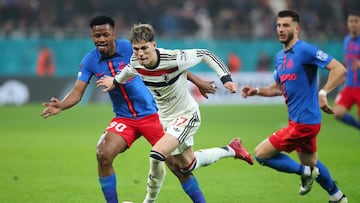 Alejandro Garnacho y Siyabonga Ngezana.