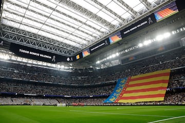 "Todos somos Valencia". Emotivo homenaje a las víctimas de la DANA.