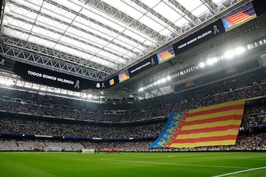 "Todos somos Valencia". Emotivo homenaje a las vctimas de la DANA.