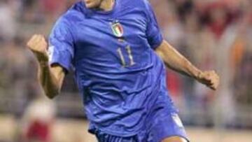 <B>EN RACHA.</B> Luca Toni sigue en estado de gracia, sus goles decidieron el partido y la clasificación italiana.