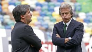 Bruno de Carvalho, a la izquierda, junto a Jorge Jes&uacute;s, t&eacute;cnico del Sporting.