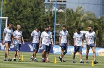 Argentina hizo su última práctica en el predio de Ezeiza antes de viajar a Colombia. Higuaín entrenó con normalidad, Lamela lo hizo aparte.