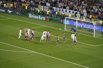 Hoy se cumplen cinco a?os del m¨ªtico gol del defensa del Real Madrid en la final de la Champions League 2013/14 de Lisboa frente al Atl¨¦tico de Madrid. El gol en el minuto 93 supuso el empate en el marcador tras el gol de God¨ªn. Finalmente el conjunto blanco gan¨® la final por 4-1.