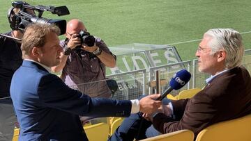 En un comunicado de la Federación Holandesa de fútbol, el empresario mexicano da a conocer las razones por las cuales se despide del club.