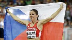 Hejnova, primera atleta que revalida t¨ªtulo en 400m vallas