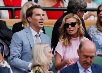 El actor británico  Benedict Cumberbatch junto a la cantante Katherine Jenkins.