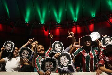 Los aficionados de Fluminense en la presentación de Marcelo.