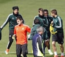 Varane entra en la lista; Casillas se vuelve a quedar fuera