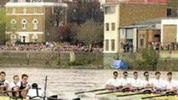 <b>ESPECTÁCULO EN EL TÁMESIS.</b> La prueba es seguida cada año en directo por los londinenses de forma masiva.