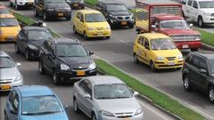 Veh&iacute;culos en las carreteras de Bogot&aacute;