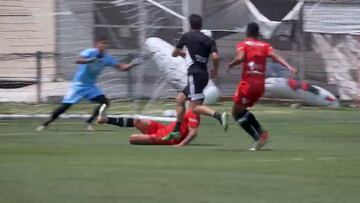 ¡Eludió rivales y la clavó en el ángulo! ‘Kiwi’ Rojas pide una camiseta a Quinteros