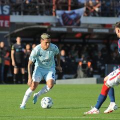 Racing empata ante San Lorenzo con protagonismo colombiano