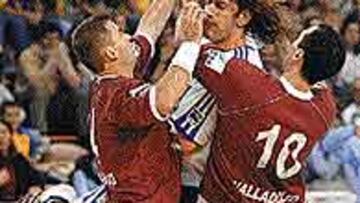 Boginovic choca con Raúl.