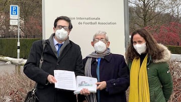 La Federación Vasca, pidiendo la oficialidad ante le FIFA