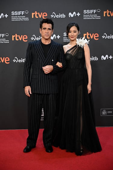  Colin Farrell y Fala Chen.