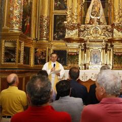Burgo de Osma rojiblanco: ofrenda floral y nueva peña
