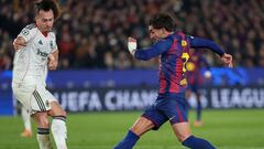 Ferran Torres se pelea entre gigantes