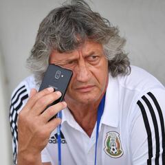 Norberto Scoponi visitó entrenamiento de las Chivas