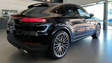 Explosión de cochazos en Corea del Sur en plena pandemia