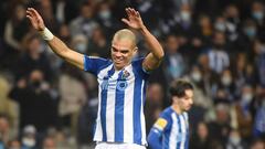 Pepe ante el Sporting