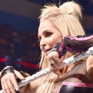 Natalya: diva con apoyo "Hart" que busca el campeonato femenino de WWE