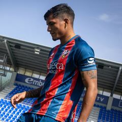 Bolívar: “Soy rápido, con buena pegada y buen salto”