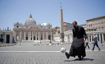 Pasión por el fútbol en la Ciudad del Vaticano