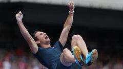 Lavillenie intenta sin éxito el récord de Bubka en pértiga