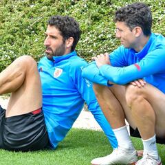 Raúl García renueva hasta 2023