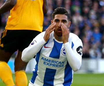 Alireza Jahanbakhsh es otro ejemplo de futbolistas que no lograron hacer una transición exitosa entre la Eredivisie y la Premier League. El extremo iraní se llevó el título de goleo del futbol holandés en la campaña 17/18. Al final de la temporada fue adquirido por el Brighton a cambio de 19 millones de libras. Fue considerado uno de los peores fichajes por su pobre rendimiento. 