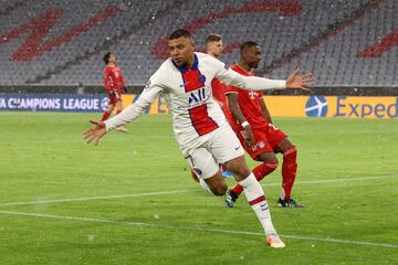 0-1. Kylian Mbappé celebró el primer gol.