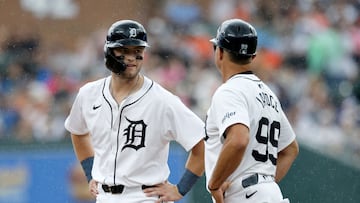 DETROIT, MI - AUGUST 17: Jace Jung #17 of the Detroit Tigers talks with first base coach Anthony Iapoce #99 after getting his first major league hit, a single against the New York Yankees, during the third inning at Comerica Park on August 17, 2024 in Detroit, Michigan. Jung's single was his first major league hit. Duane Burleson/Getty Images/AFP (Photo by Duane Burleson / GETTY IMAGES NORTH AMERICA / Getty Images via AFP)